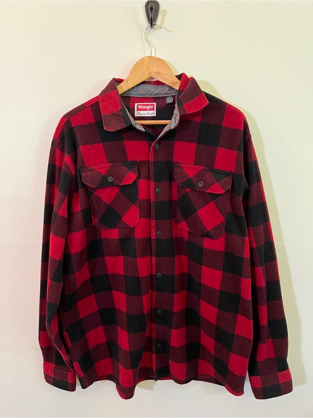 Wrangler Men’s Large Buffalo Plaid Fleece Shirt Jacket Red Black Shacket